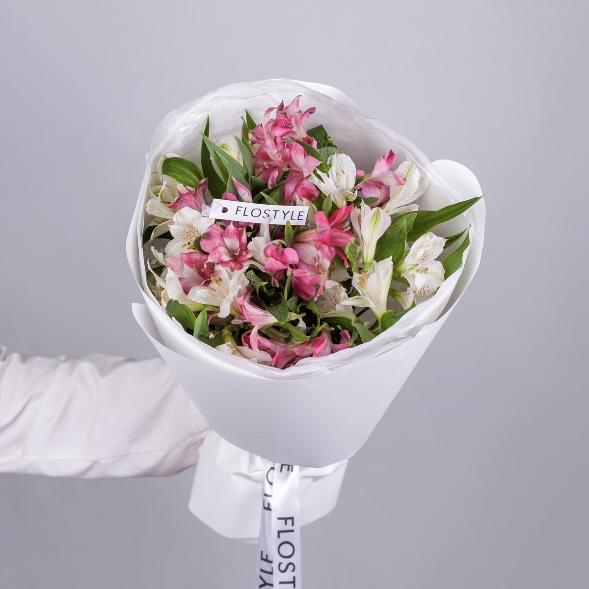 nezhnyj buket alstromerij 6